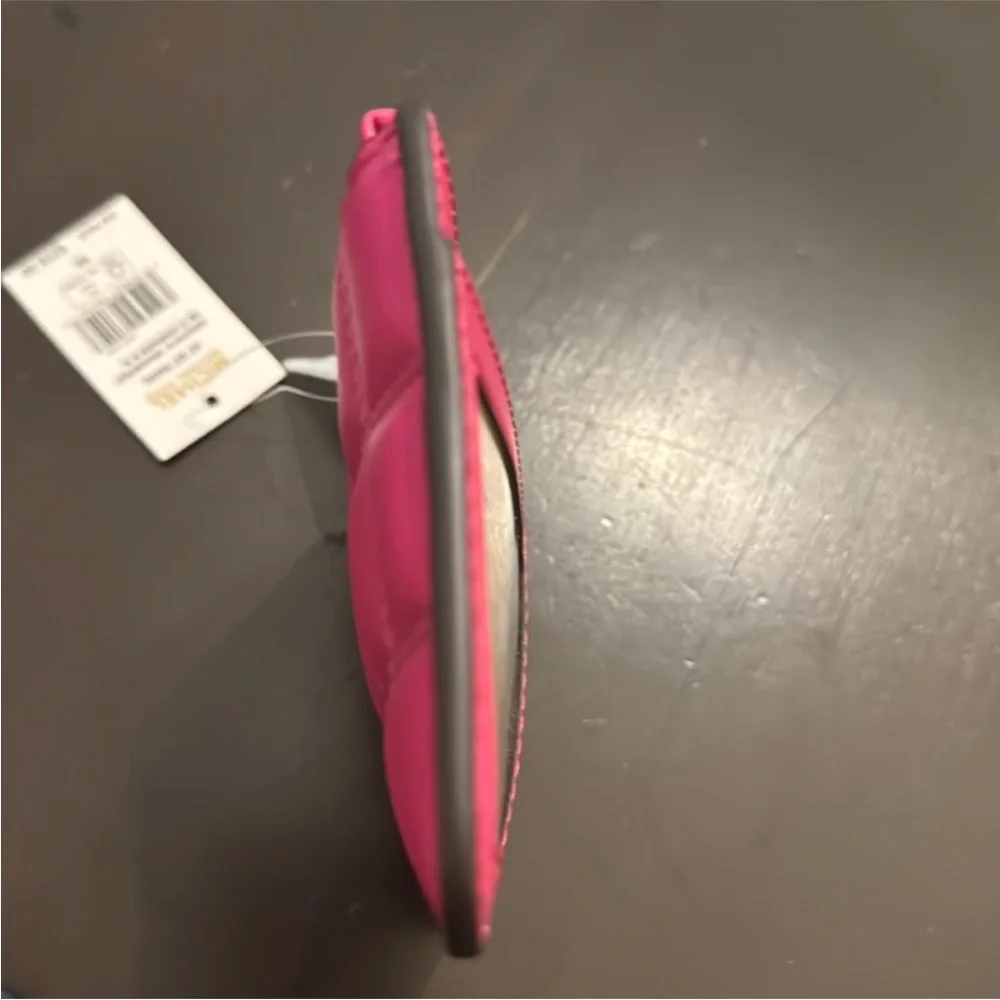 Michael Kors Dragon Fruit Quilted Card Holder - Picture 4 of 6